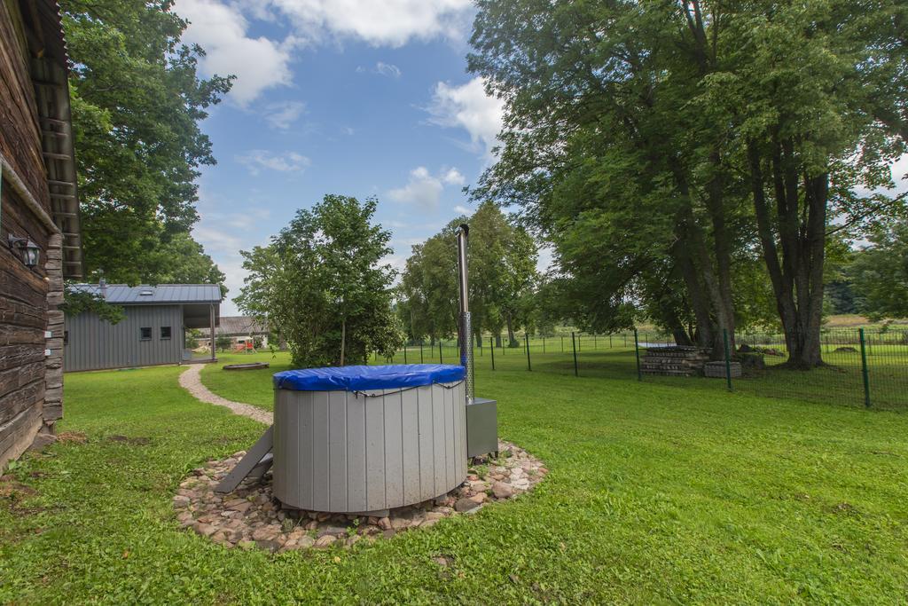 Holiday Home Uzbazes Valmiera Bilik gambar