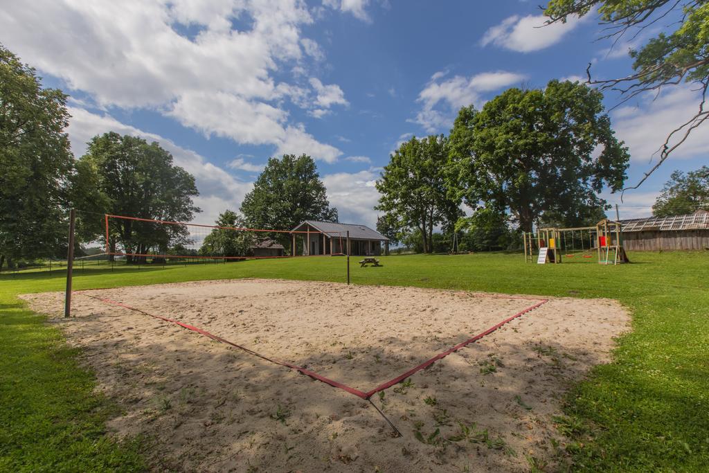 Holiday Home Uzbazes Valmiera Bilik gambar