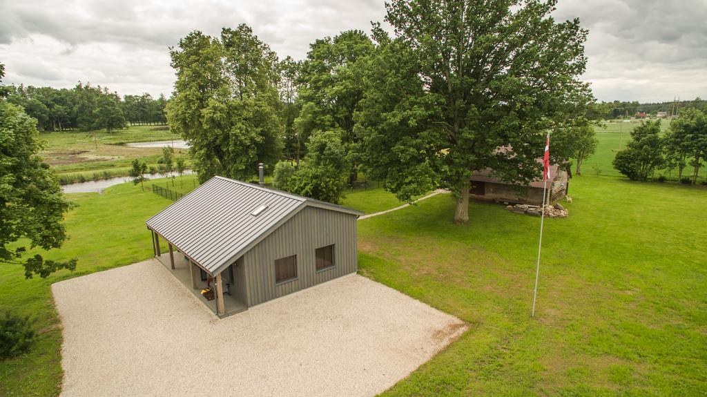 Holiday Home Uzbazes Valmiera Bilik gambar